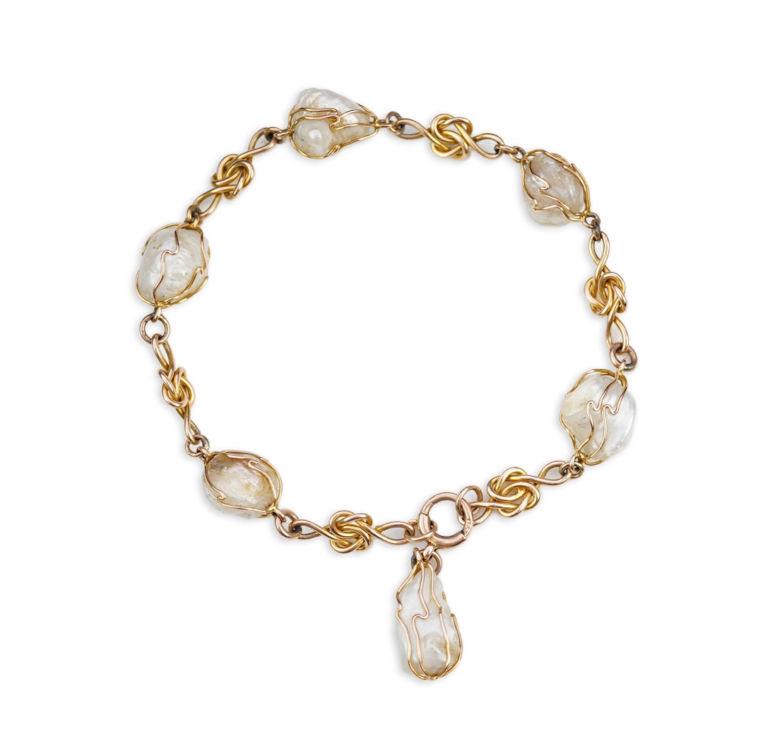 An unusual gold and pearl bracelet, early 20th century